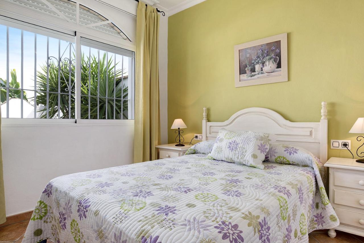 קוניל דה לה פרונטרה Chalet Fuente3 Piscina Comun Famila מראה חיצוני תמונה